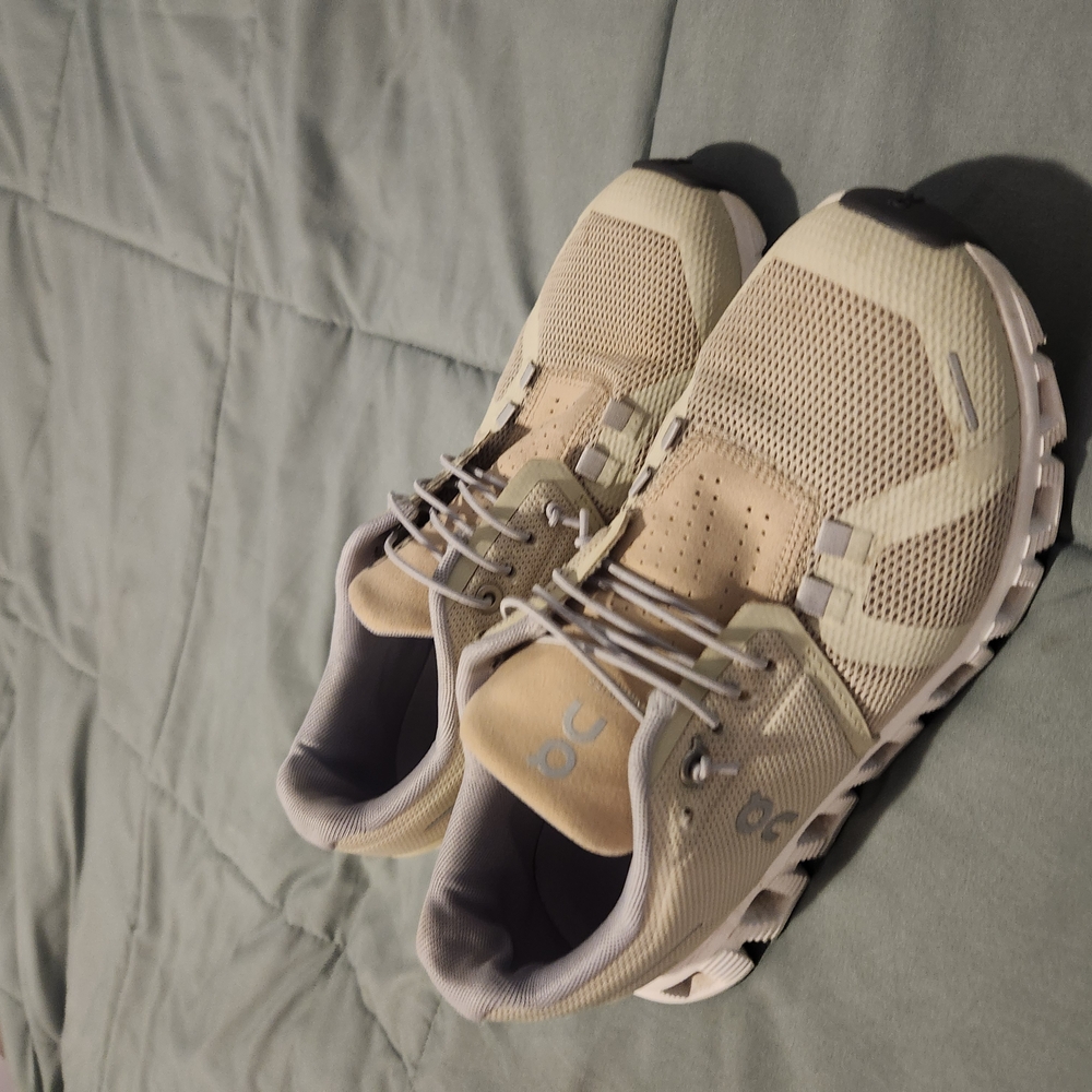 On Running Beige Sneakers